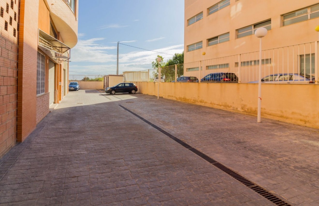 Reventa - Local comercial - Orihuela - Zona Centro