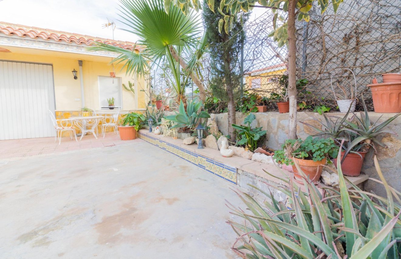 Resale - Chalet - Orihuela - La Matanza