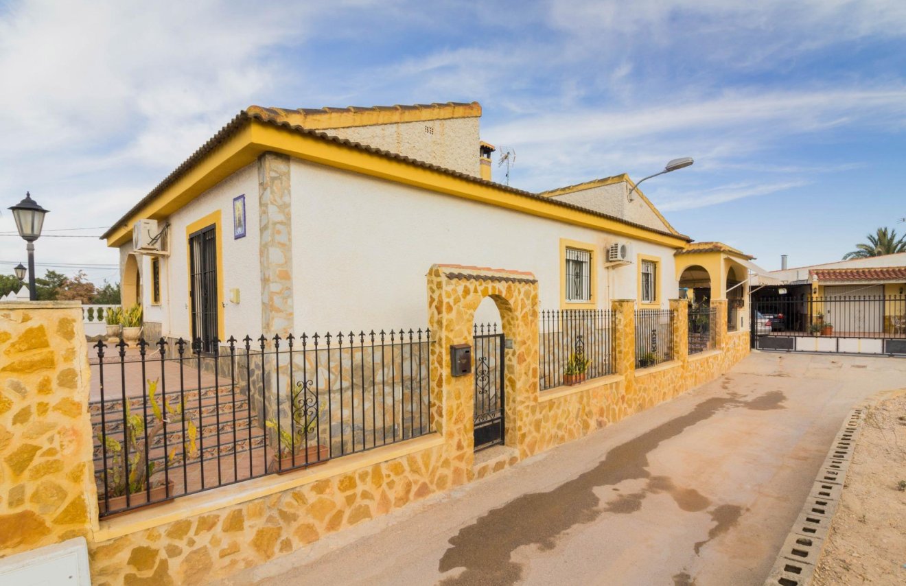 Revente - Chalet - Orihuela - La Matanza