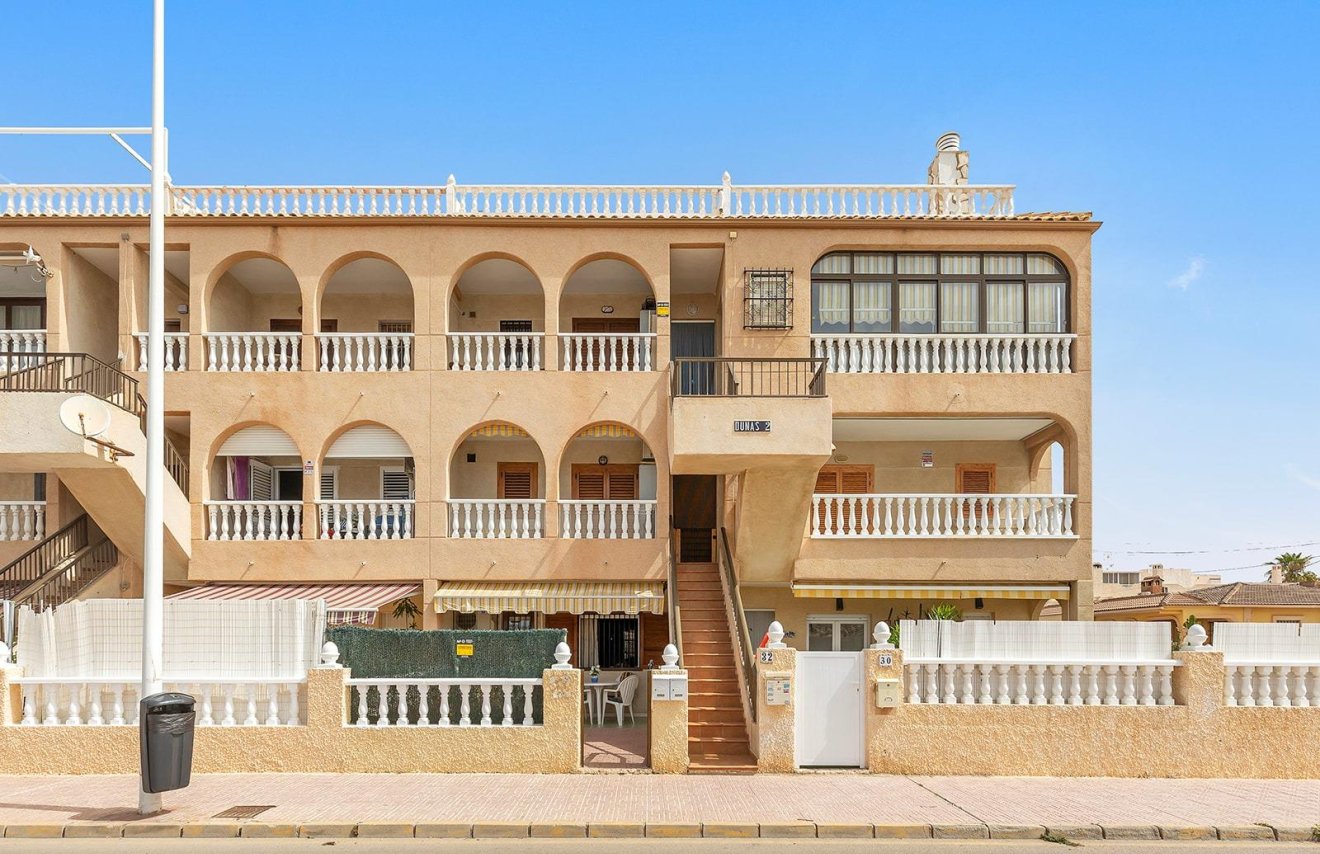 Resale - Bungalow Planta Baja - Torrevieja - La Mata