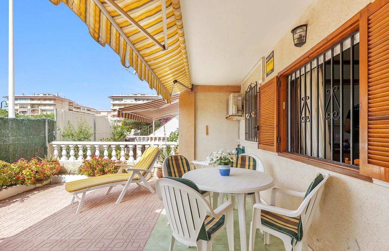 Resale - Bungalow Planta Baja - Torrevieja - La Mata