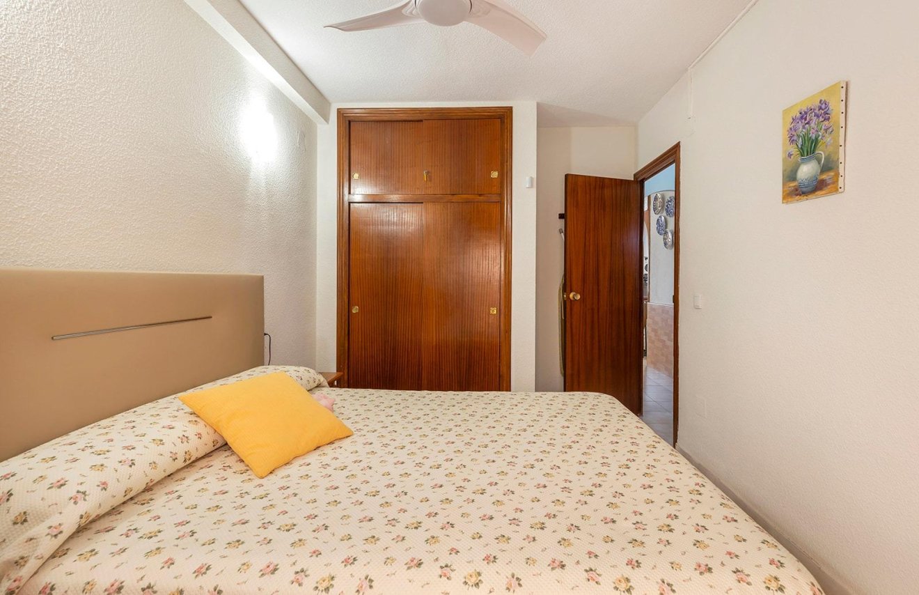 Resale - Bungalow Planta Baja - Torrevieja - La Mata