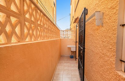 Resale - Bungalow Planta Baja - Torrevieja - La Mata