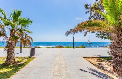 Resale - Bungalow Planta Baja - Torrevieja - La Mata