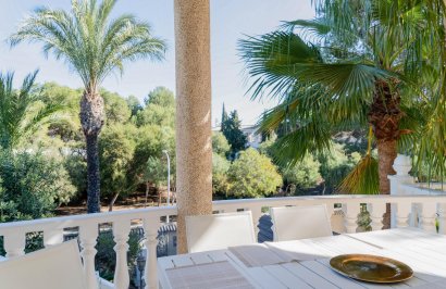 Resale - Villa - Orihuela Costa - Altos de Campoamor