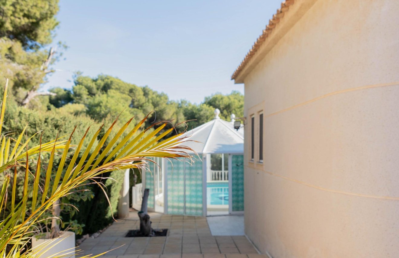 Resale - Villa - Orihuela Costa - Altos de Campoamor