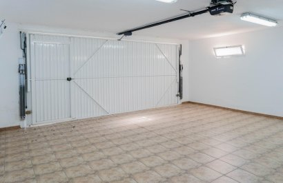 Resale - Villa - Orihuela Costa - Altos de Campoamor