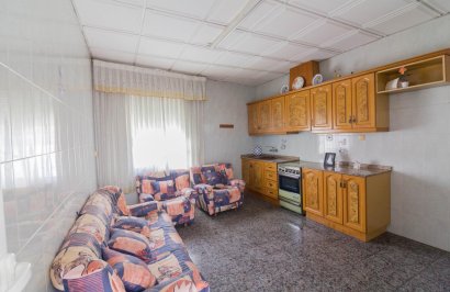 Resale - Casa - Redován - La cruz