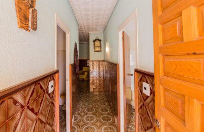 Resale - Casa - Redován - 03370