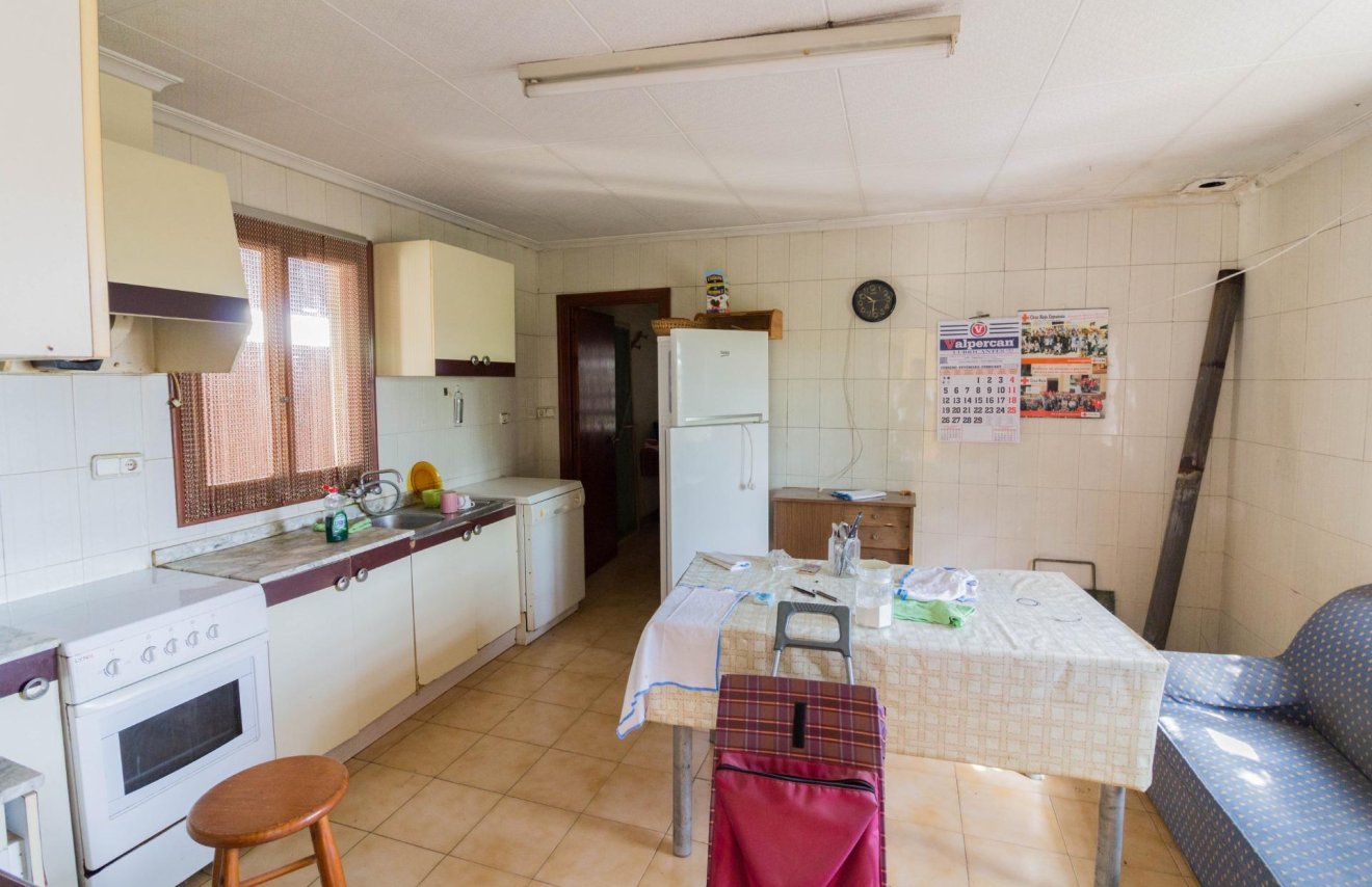 Revente - Casa con terreno - Callosa de Segura - CRA. CALLOSA - CATRAL