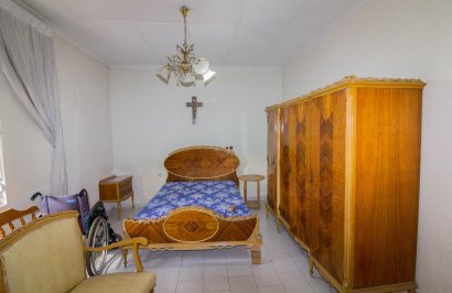 Resale - Casa con terreno - Callosa de Segura - CRA. CALLOSA - CATRAL