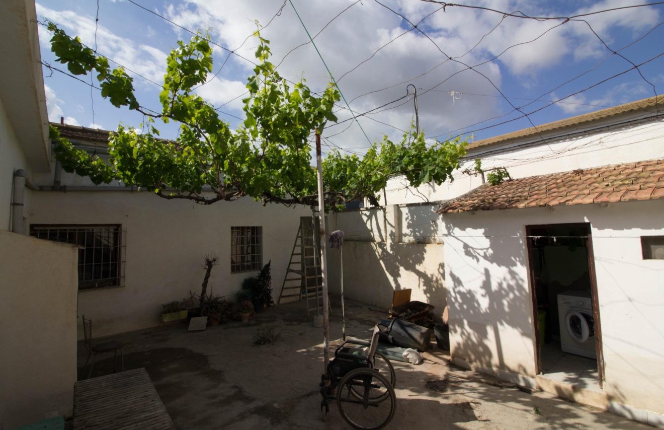 Reventa - Casa con terreno - Callosa de Segura - CRA. CALLOSA - CATRAL