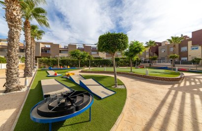 Resale - Bungalow Planta Baja - Torrevieja - Sector 25