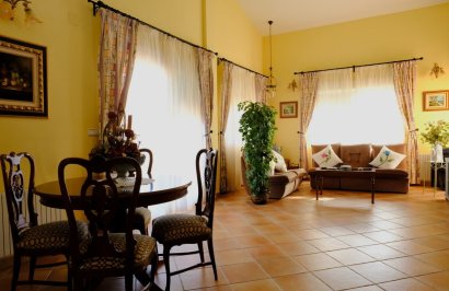 Revente - Chalet - Orihuela - Correntías Medias