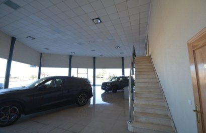 Reventa - Nave industrial - Orihuela - Correntías Bajas