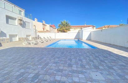 Resale - Villa de Lujo - Torrevieja - Aldea del mar