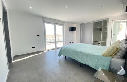 Resale - Villa de Lujo - Torrevieja - Aldea del mar