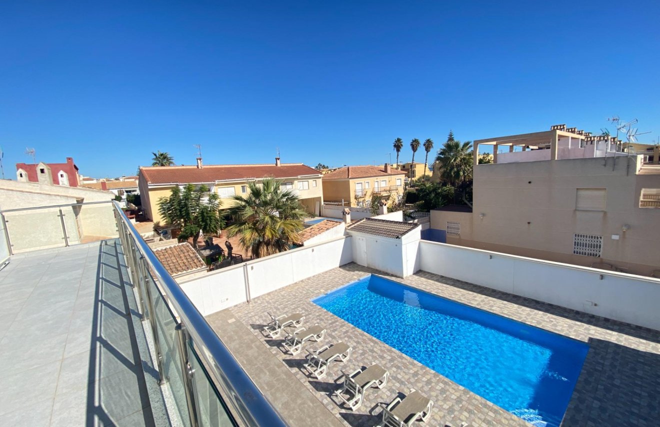 Resale - Villa de Lujo - Torrevieja - Aldea del mar