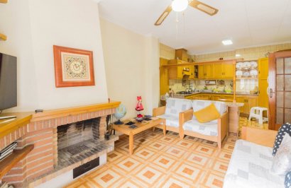 Resale - Casa con terreno - Callosa de Segura - C- FILARMONICA