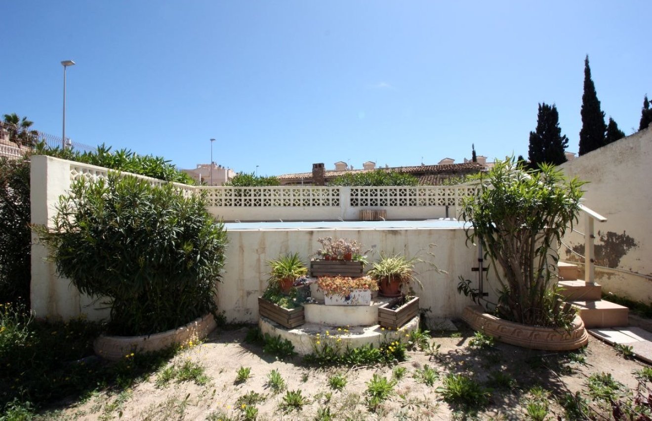 Resale - Chalet - Guardamar del Segura - Pinomar