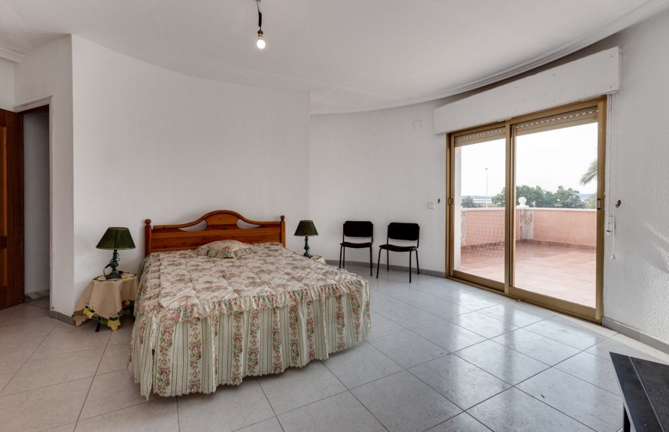 Resale - Villa - Torrevieja - San luis