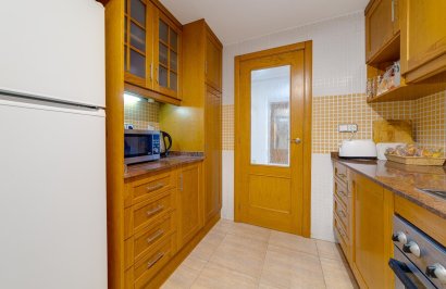 Resale - Apartamento - Torrevieja - Centro