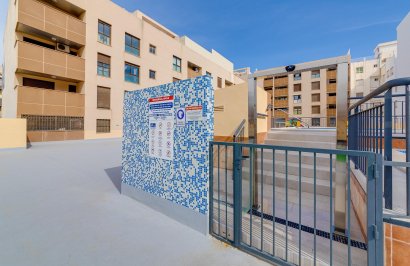 Revente - Apartamento - Torrevieja - Centro