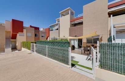 Resale - Bungalow Planta Baja - Torrevieja - Sector 25