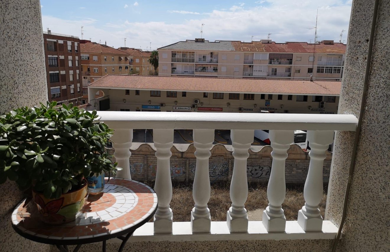 Reventa - Apartamento - Torrevieja - Estacion de autobuses