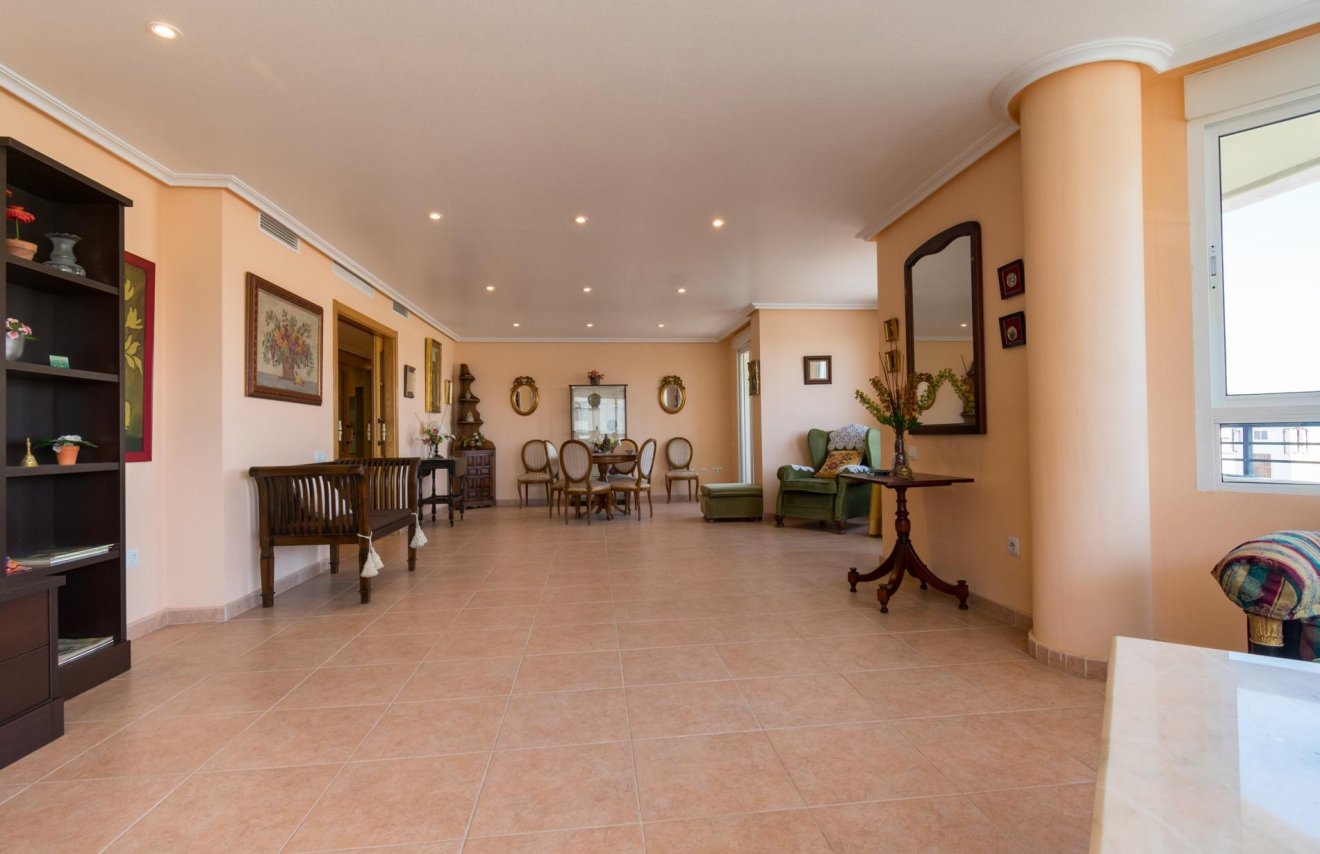 Resale - Apartamento - Torrevieja - El molino