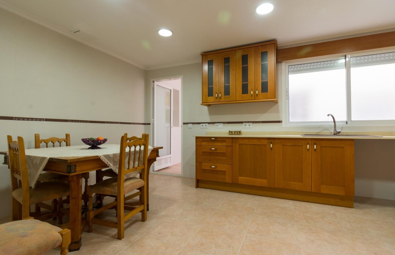 Resale - Apartamento - Torrevieja - El molino