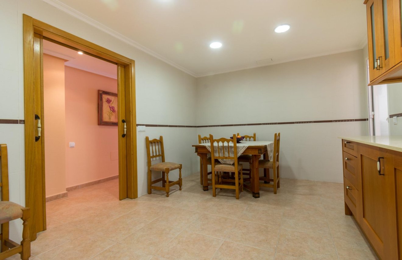 Resale - Apartamento - Torrevieja - El molino