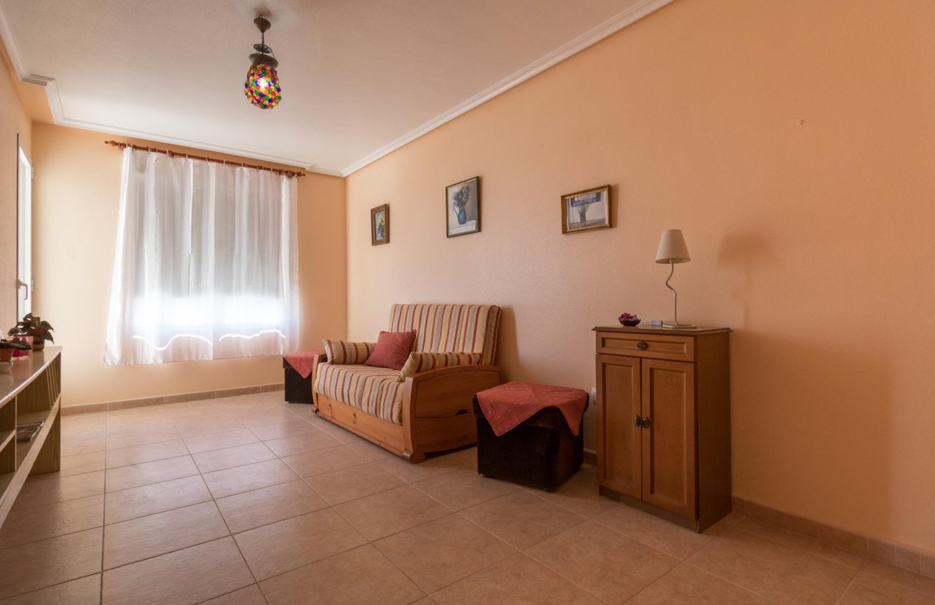 Resale - Apartamento - Torrevieja - El molino