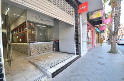 Resale - Local comercial - Torrevieja - Centro