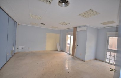 Resale - Apartamento - Torrevieja - Centro