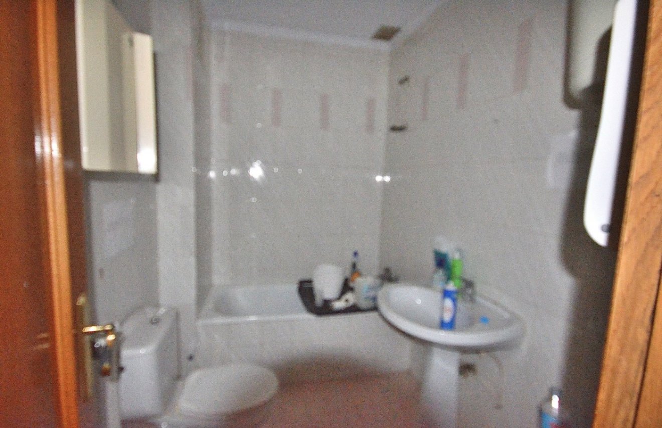 Resale - Apartamento - Torrevieja - Centro