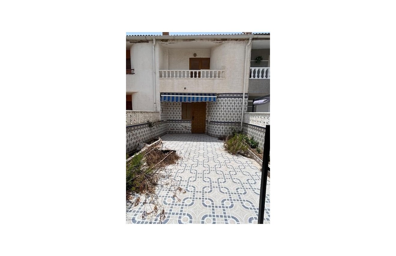 Resale - Bungalow - Torrevieja - Playa de los Naufragos