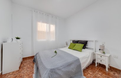 Resale - Apartamento - Torrevieja - Playa del Cura