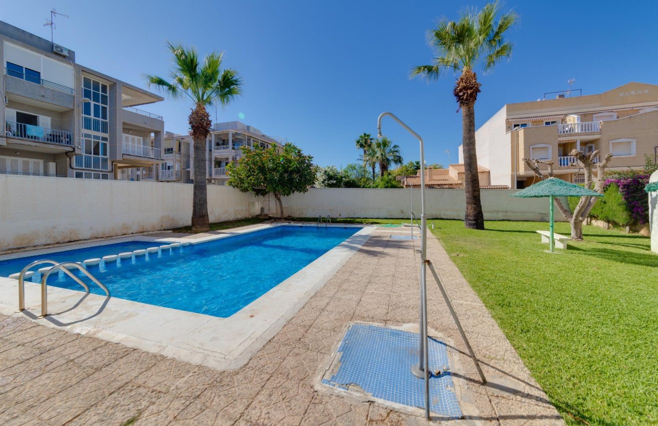 Resale - Townhouse - Torrevieja - Calas blanca