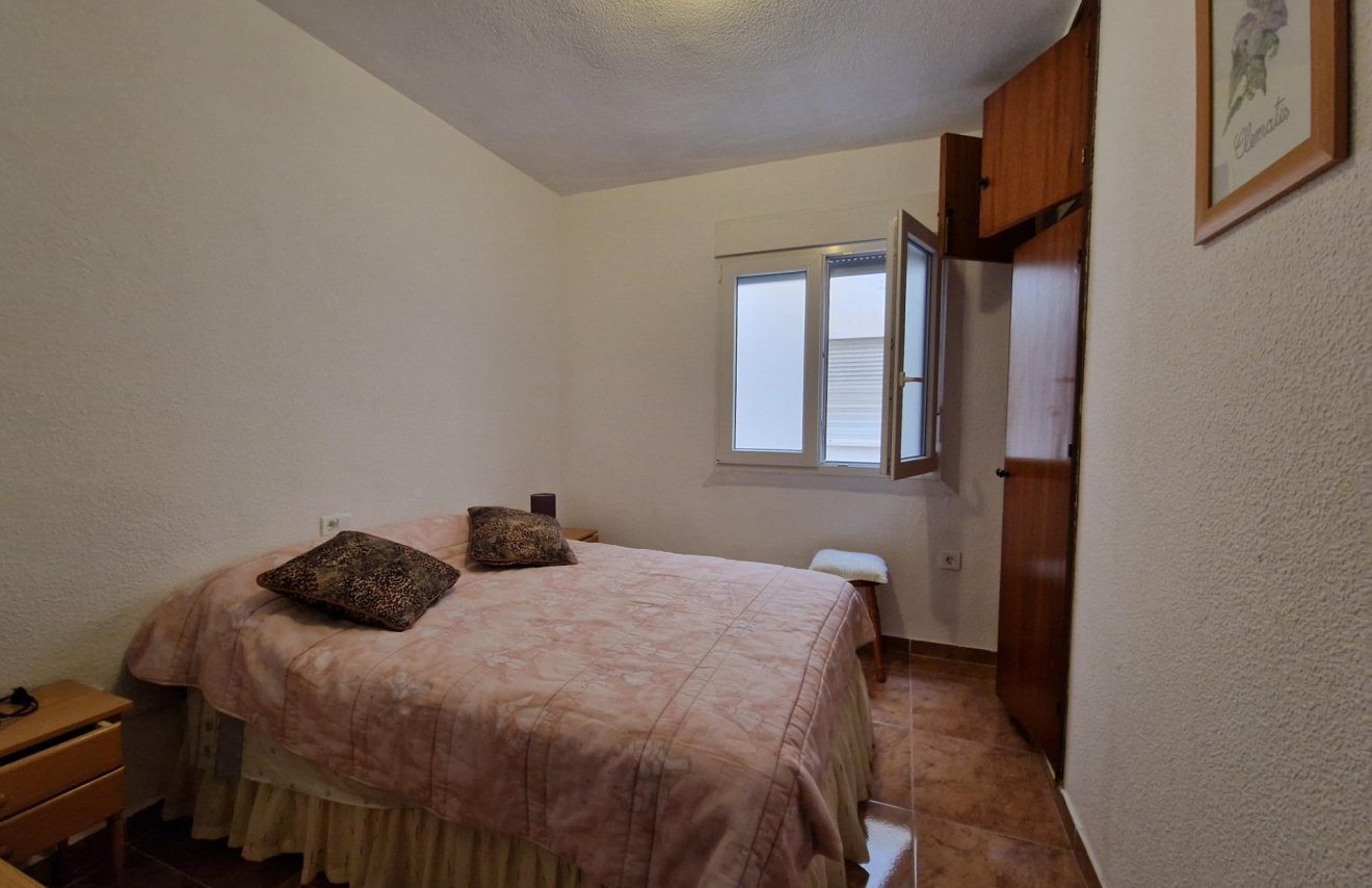 Resale - Apartamento - Torrevieja - Acequion