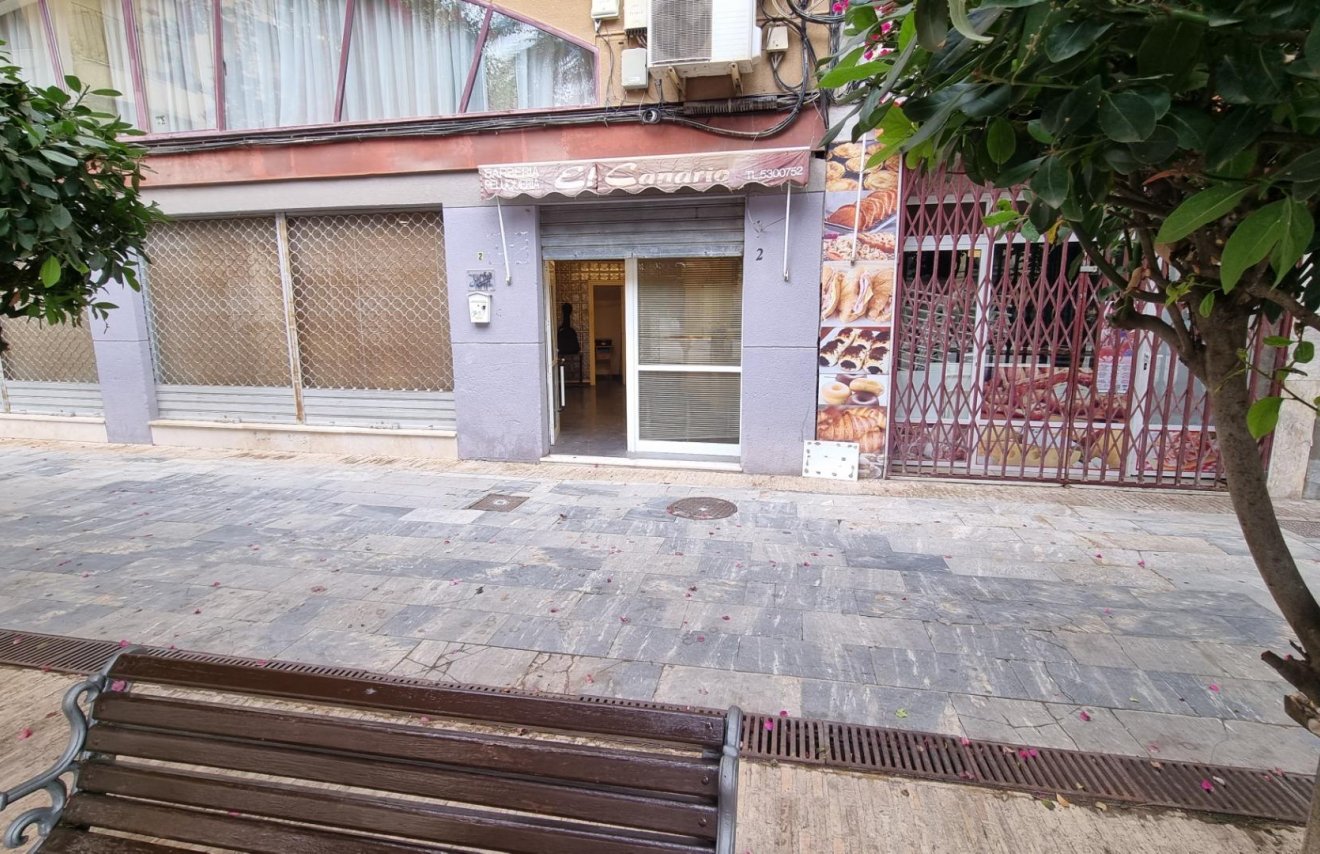 Reventa - Local comercial - Orihuela - Zona Centro