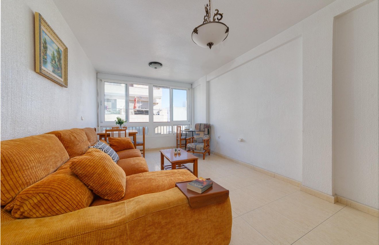 Resale - Apartamento - Torrevieja - Playa del Cura