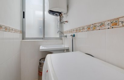 Resale - Apartamento - Torrevieja - Playa del Cura