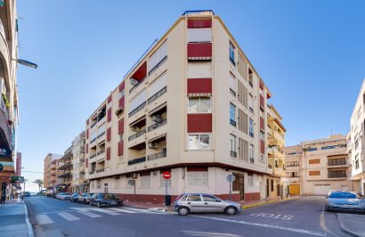 Resale - Apartamento - Torrevieja - Playa del Cura