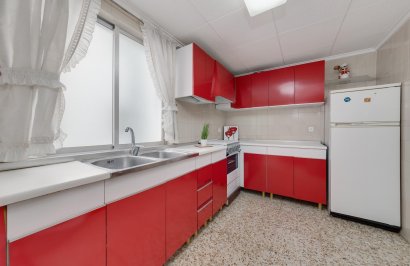 Resale - Apartamento - Torrevieja - Puerto