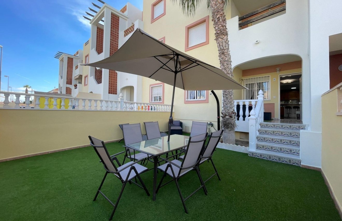 Resale - Planta baja - Orihuela Costa - La Zenia