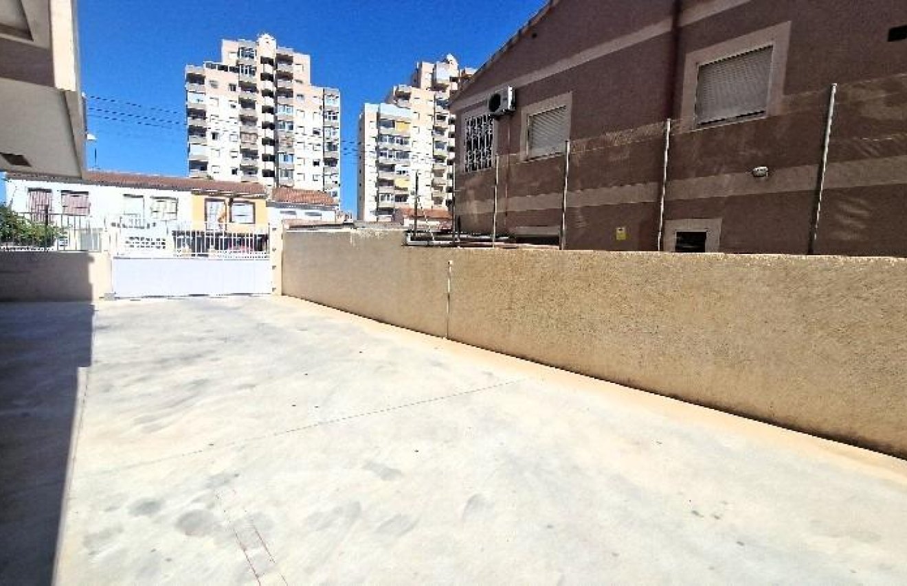 Revente - Apartamento - Torrevieja - Nueva Torrevieja