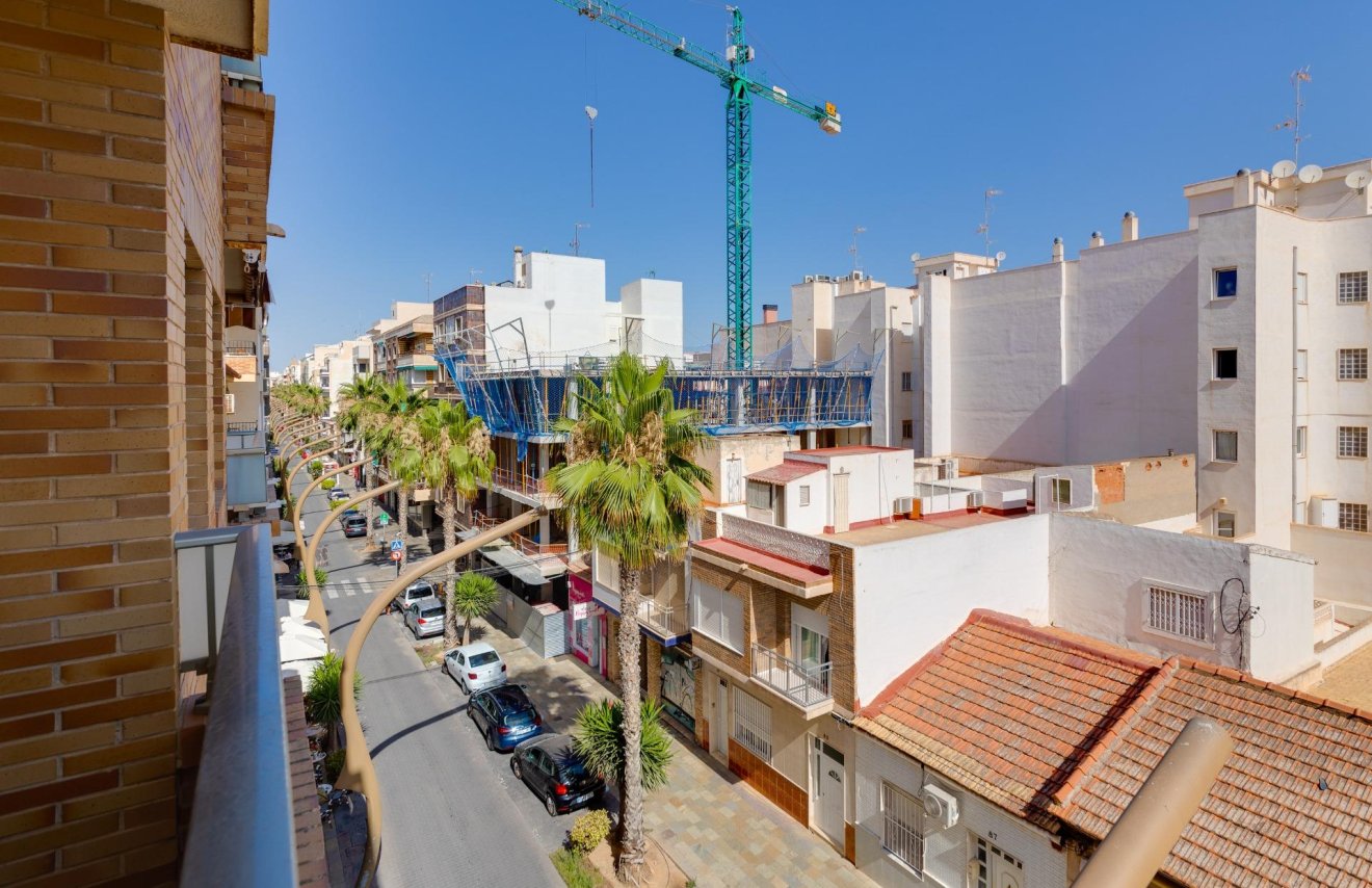 Resale - Apartamento - Torrevieja - Centro