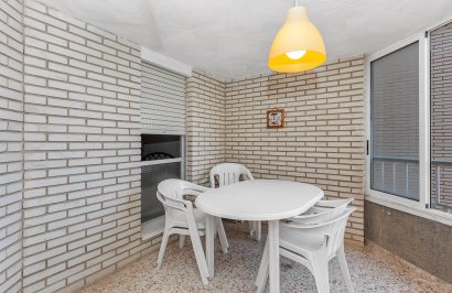 Resale - Apartamento - Torrevieja - Playa de los Locos