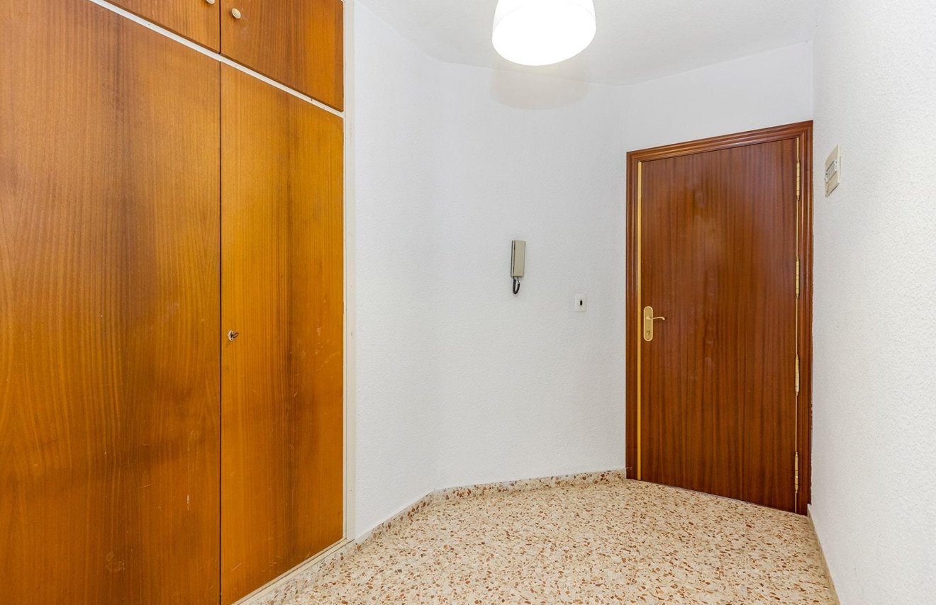 Revente - Apartamento - Torrevieja - Playa de los Locos